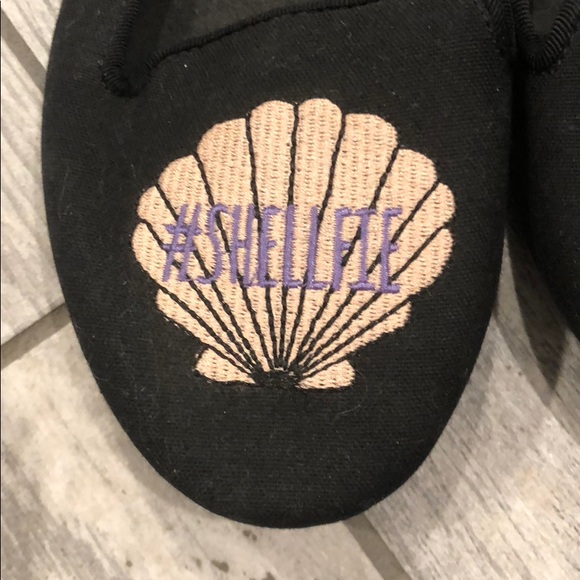 3/$15 New Women’s Ballet Flats - Picture 2 of 2